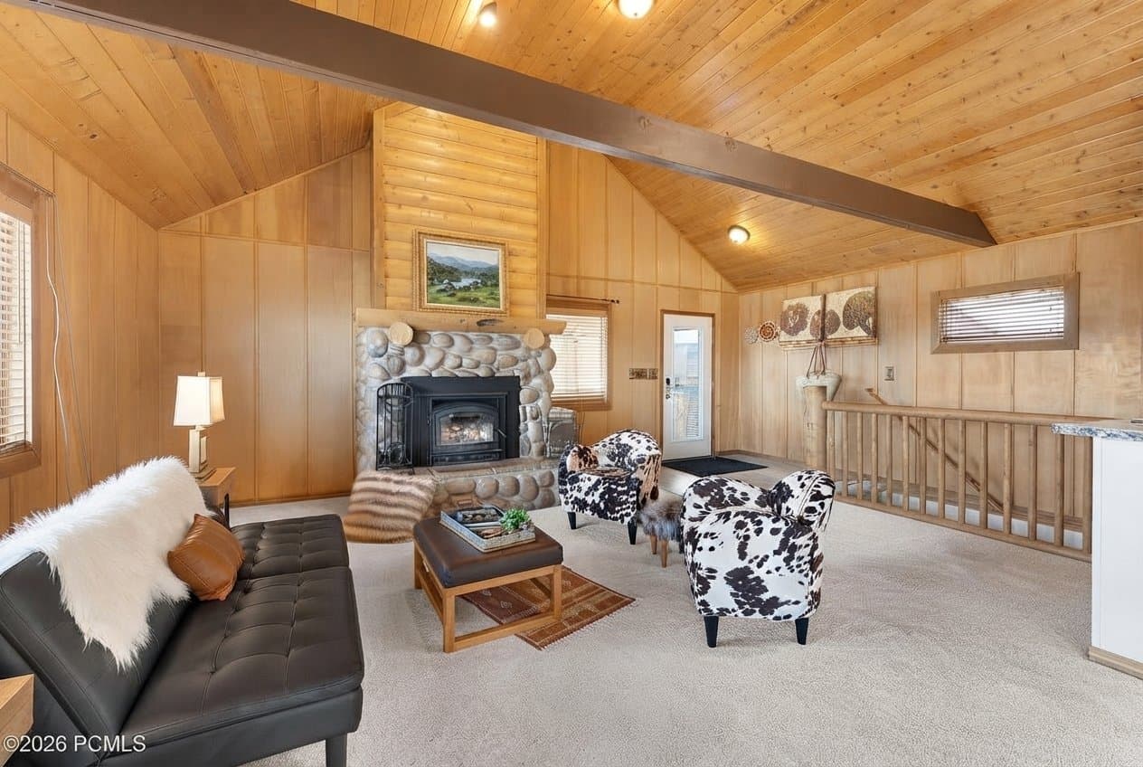 Coalville House: 4038 Rockport Blvd