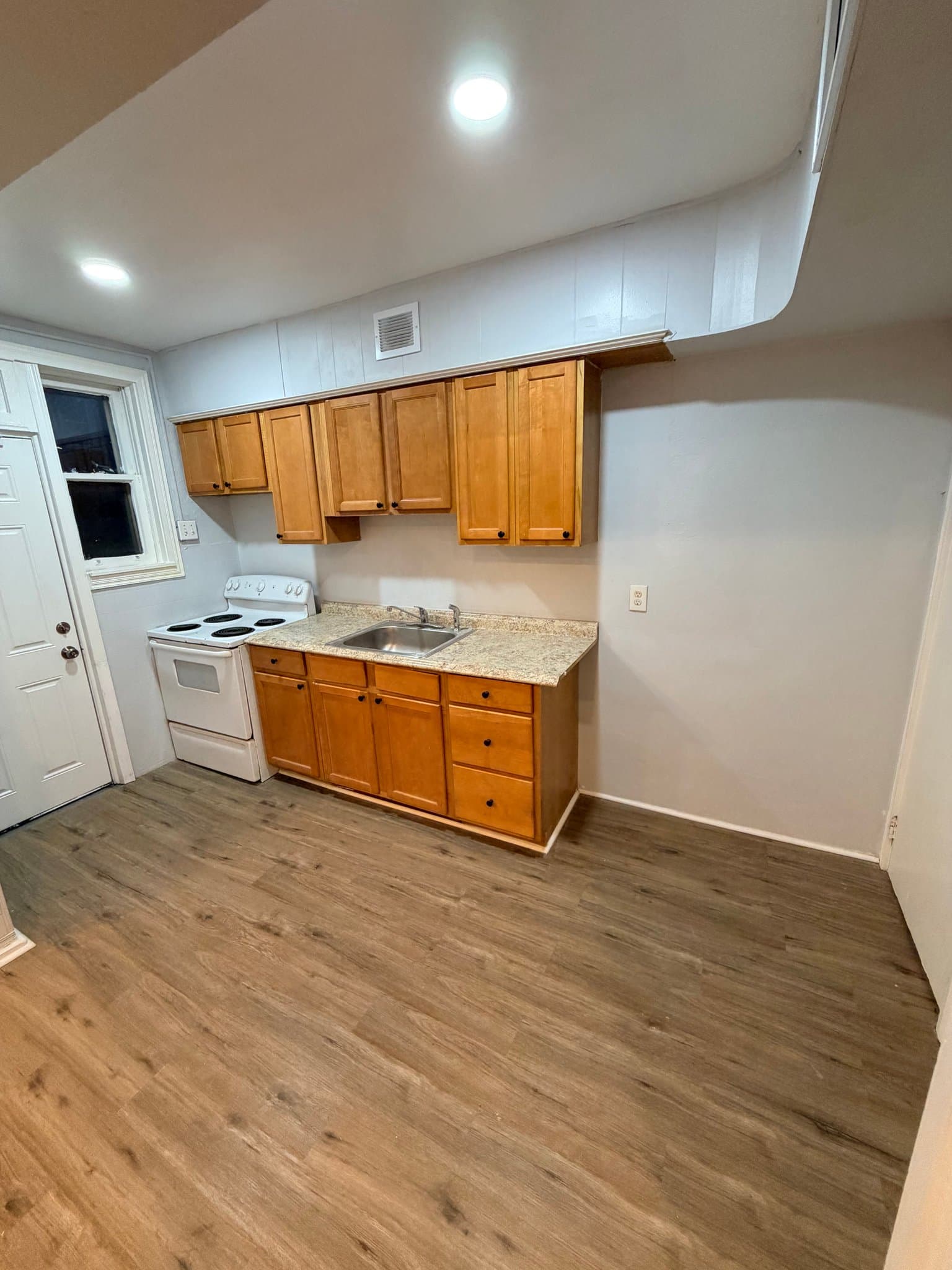 Philadelphia House: 2607 S 62nd St