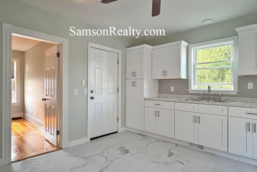 Pawtucket Condo: 64 Samuel Ave