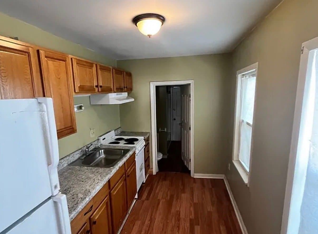 Reading Apartment: 612 Birch St, # 12A, Reading, PA 19604