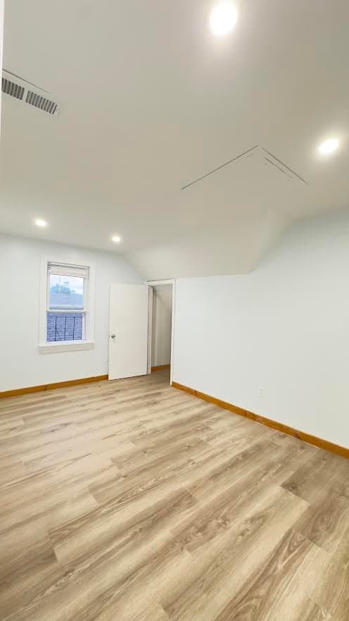 Taunton Single Room: 152 Broadway