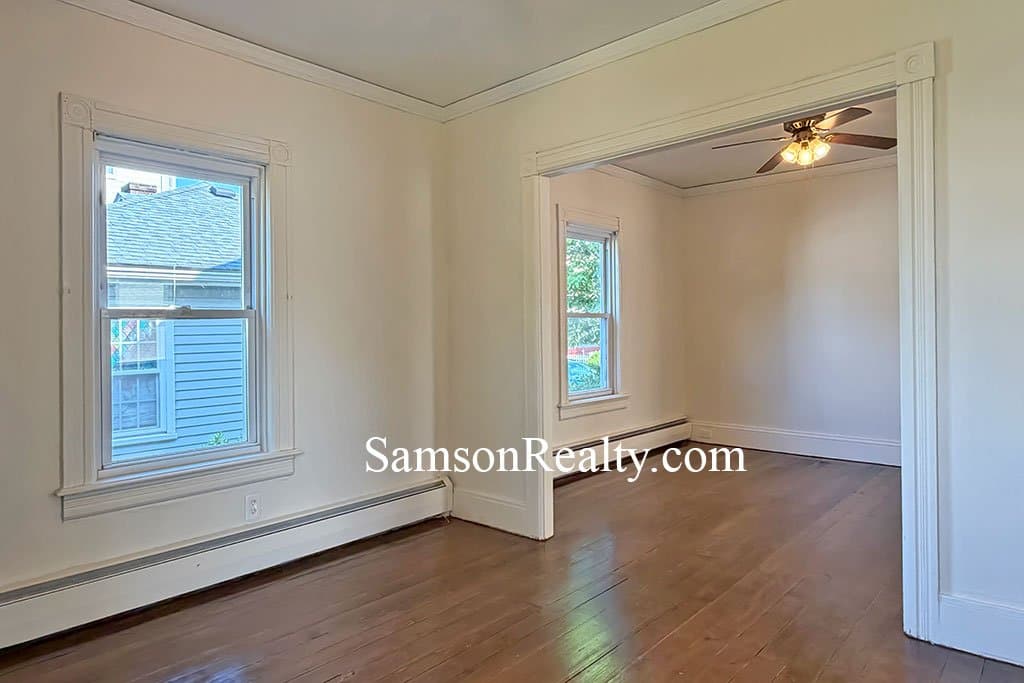 Pawtucket House: 164 Morris