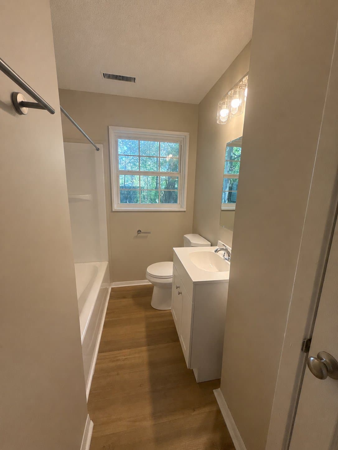 Midfield House: 1117 Carol Cir