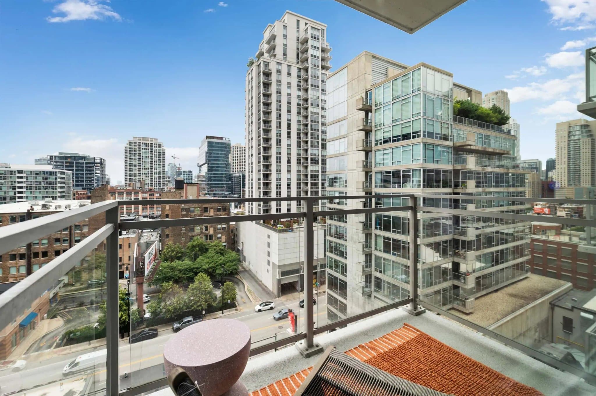 Chicago Condo: 505 N Franklin St