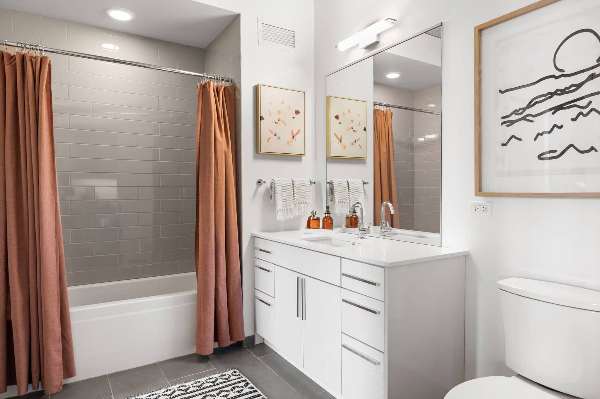 Chicago Condo: 505 N Franklin St