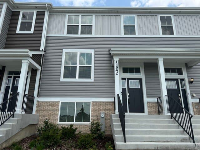Plainfield Townhome: 14942 S McCarthy Cirle
