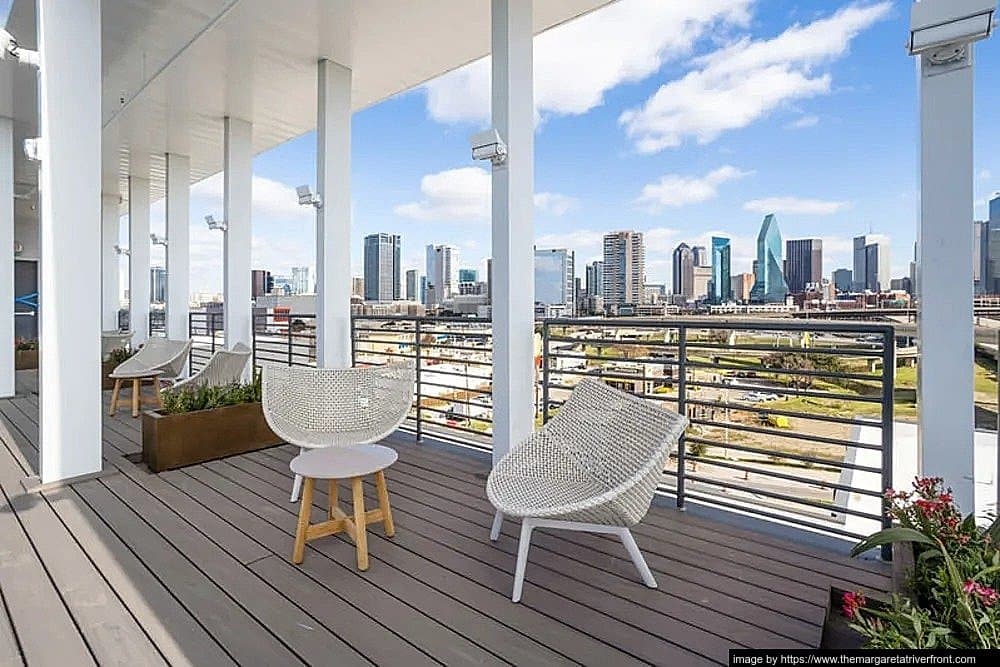 Dallas Apartment: 196 Margaret Avenue