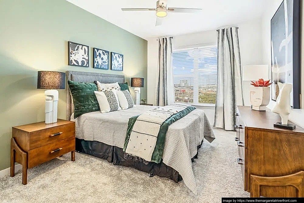 Dallas Apartment: 196 Margaret Avenue