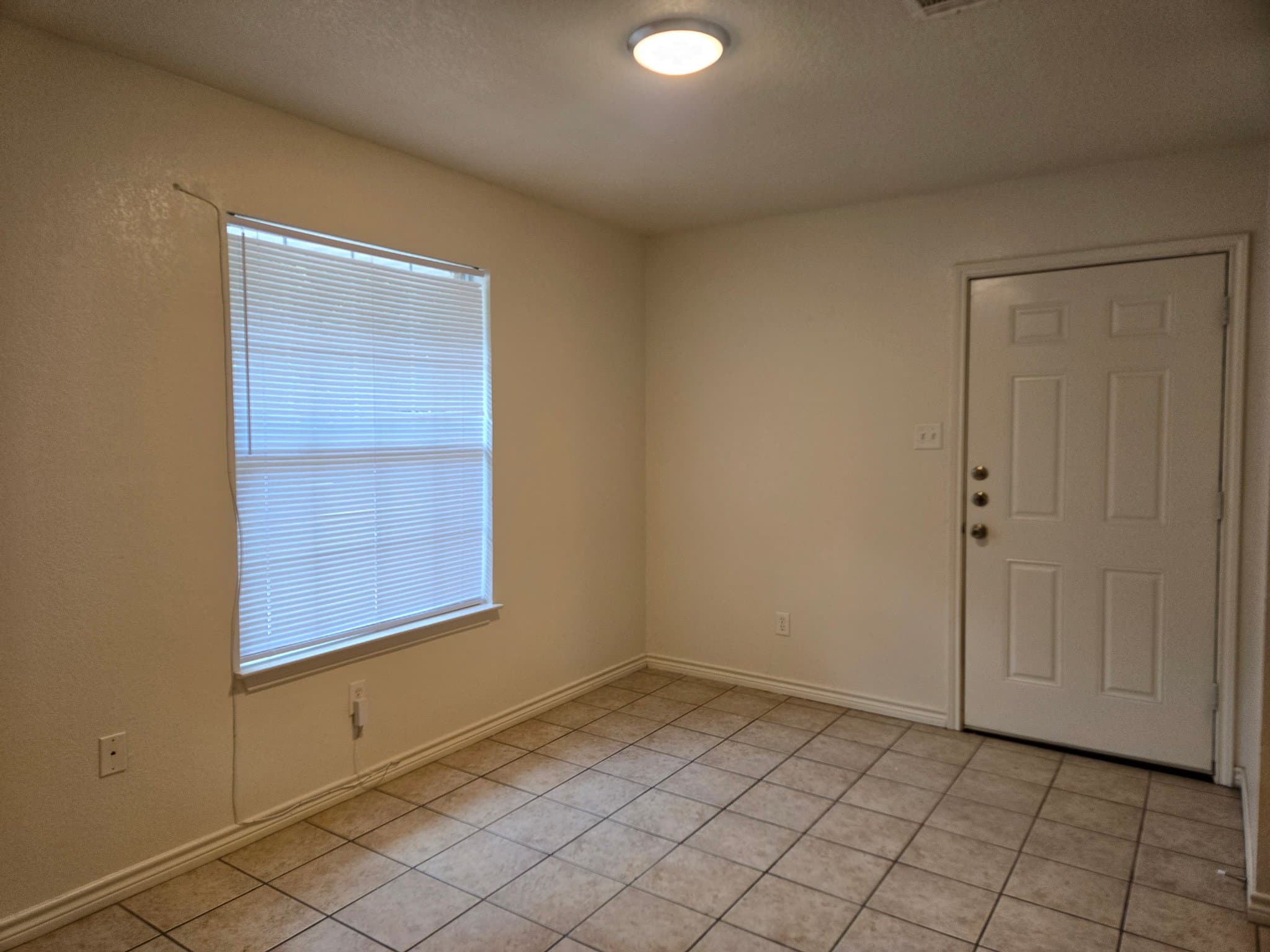 College Station Multiplex: 3714 Oldenburg Ln