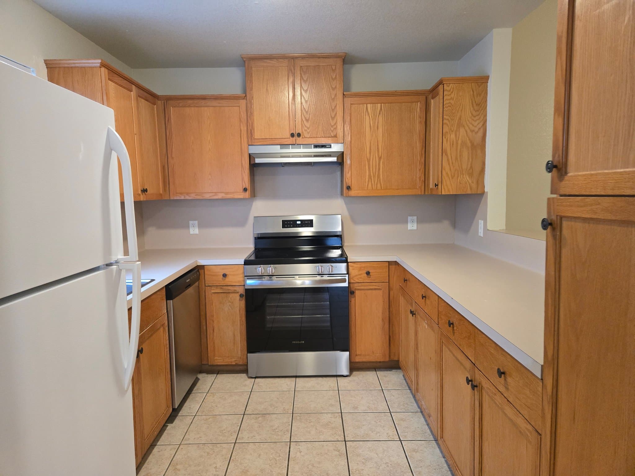 College Station Multiplex: 3714 Oldenburg Ln