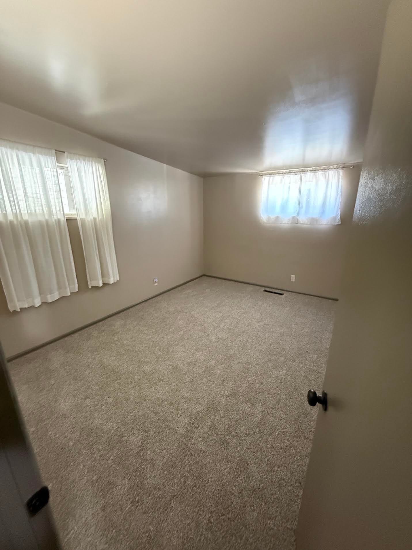 Ogden House: 633 E 800 N