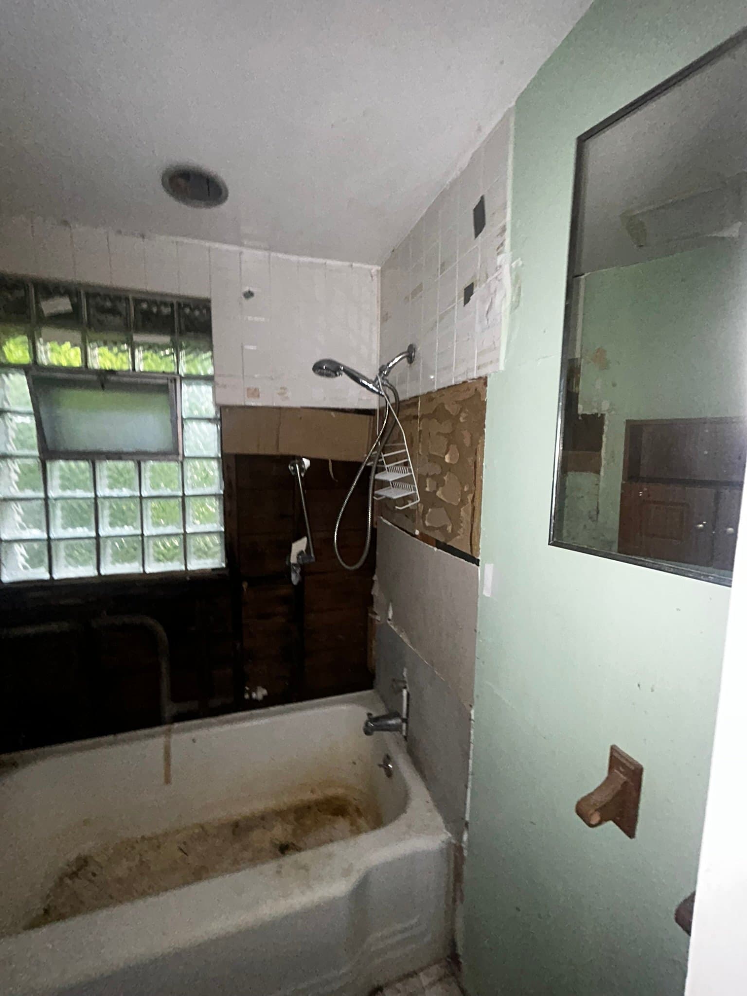 St. Louis House: 8521 Clifton Ave.
