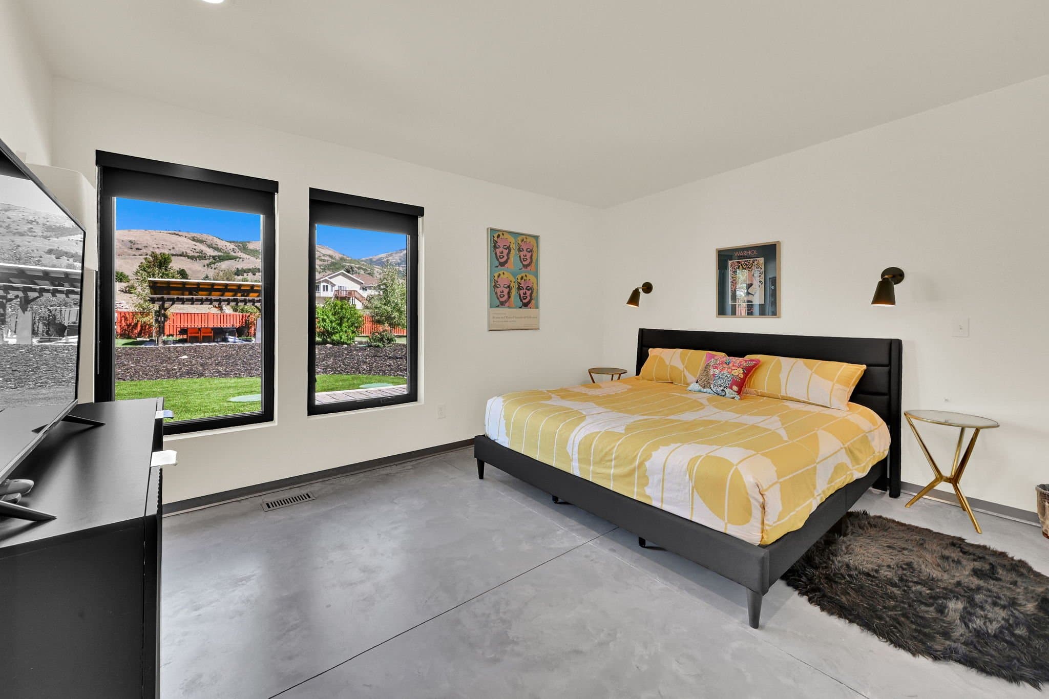 Eden House: 3210 E 5225 N