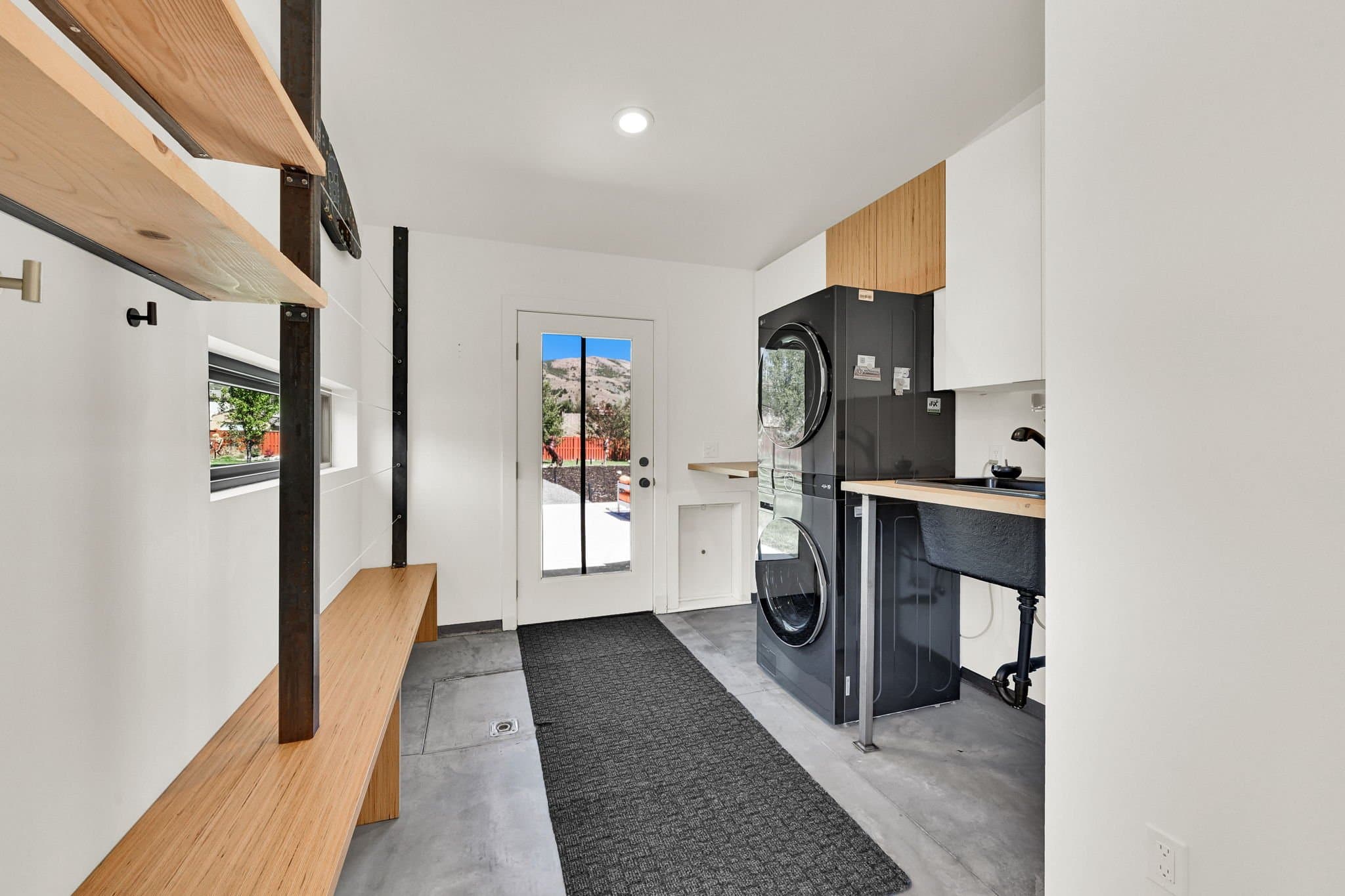 Eden House: 3210 E 5225 N