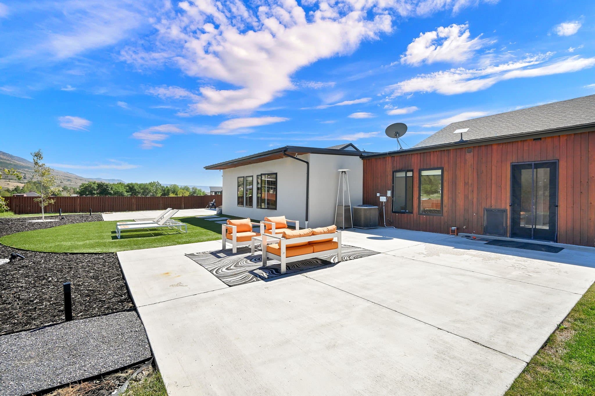 Eden House: 3210 E 5225 N