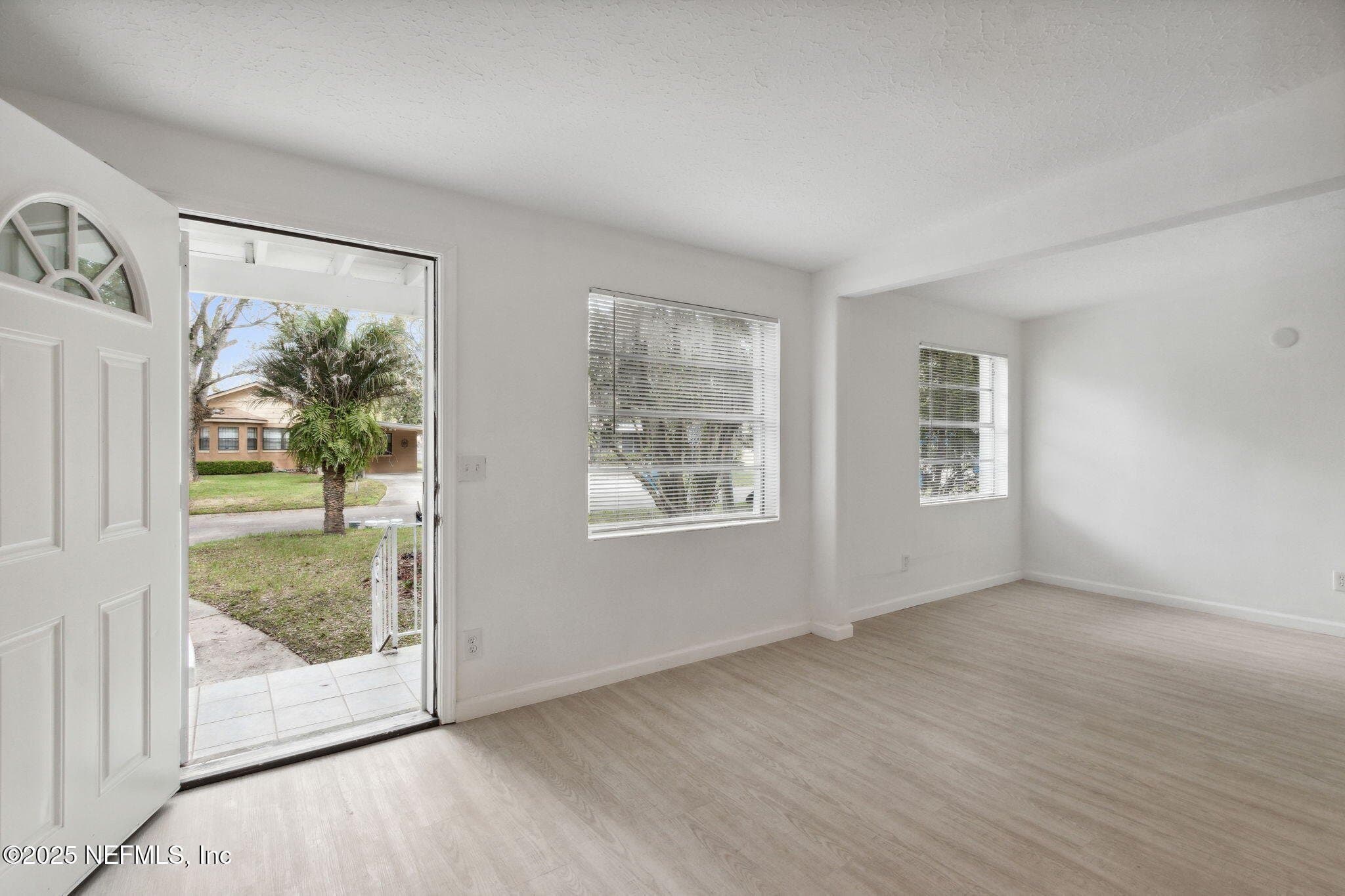 Jacksonville House: 4204 Santee Road