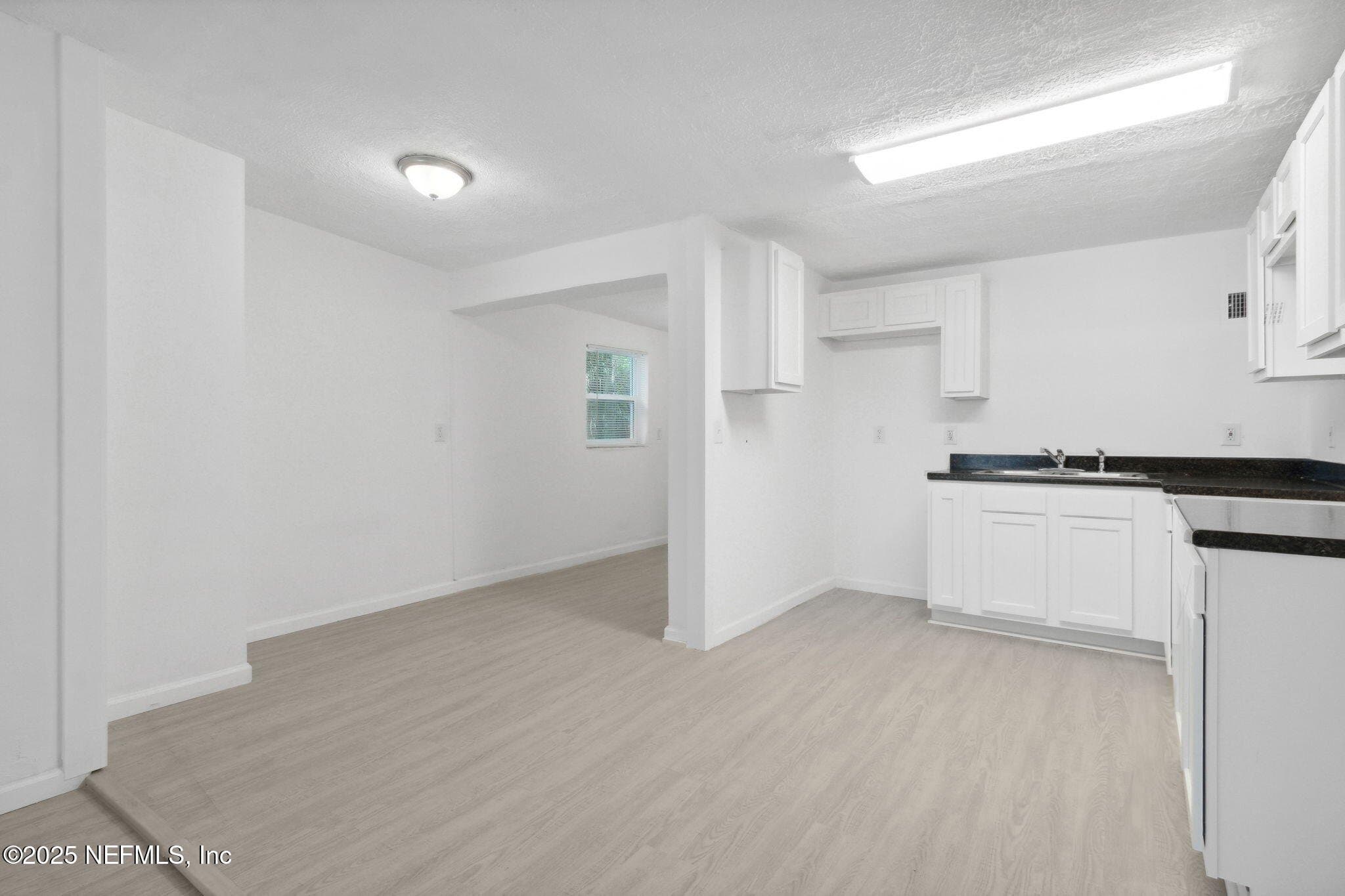 Jacksonville House: 4204 Santee Road