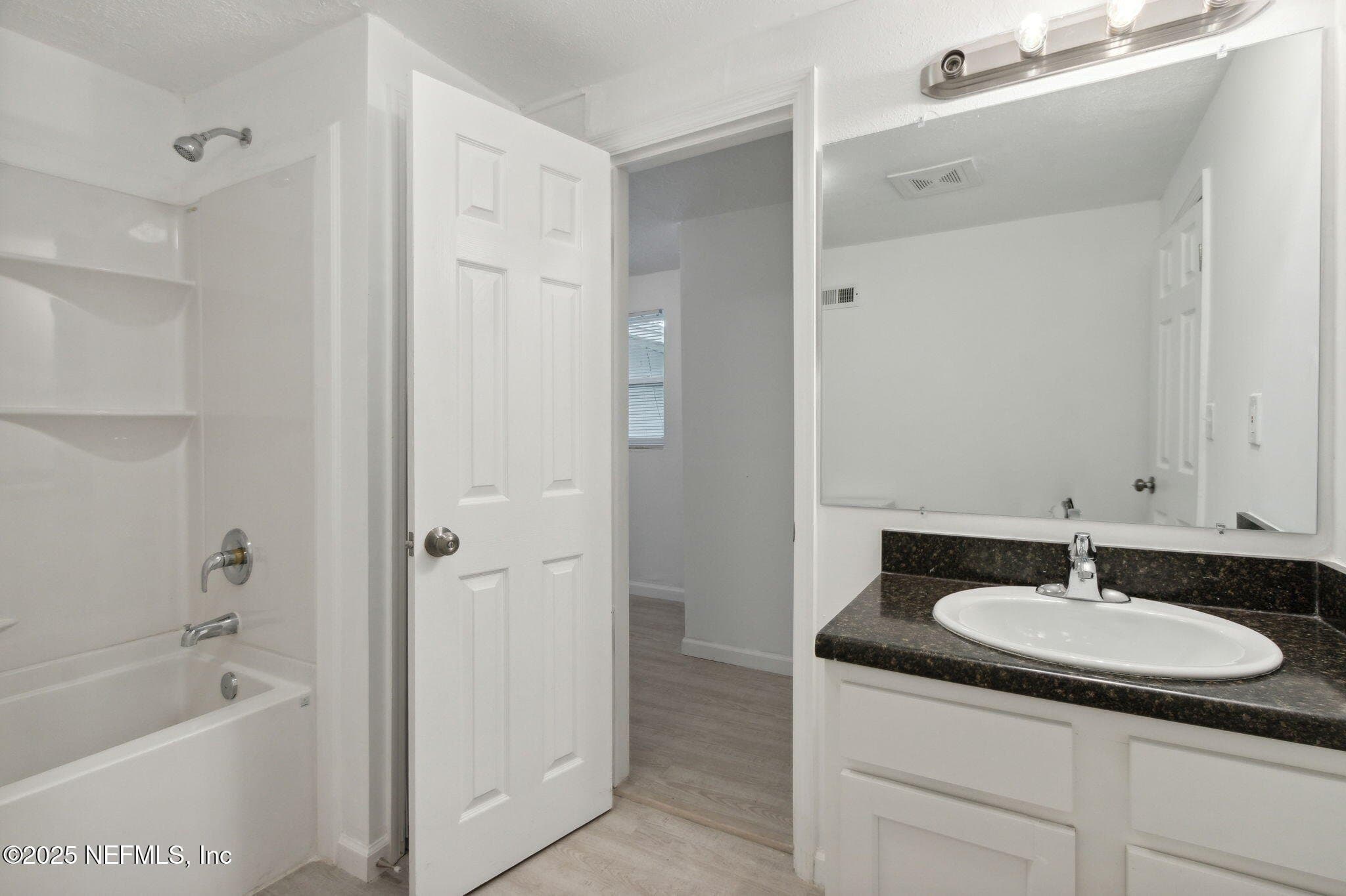 Jacksonville House: 4204 Santee Road