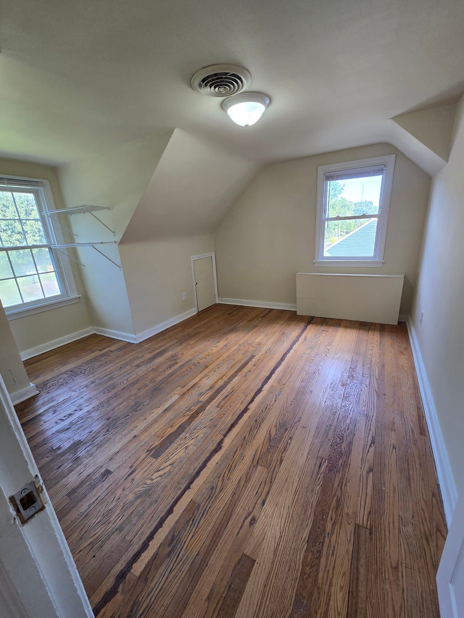 Richmond House: 3523 Chapel Dr