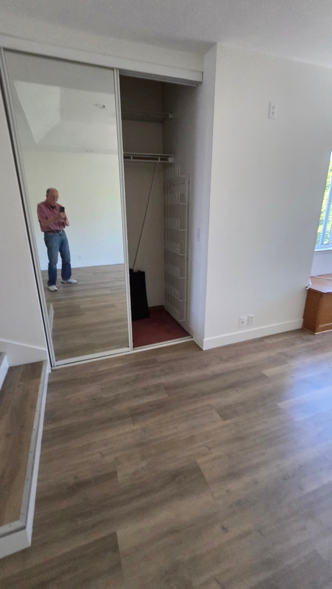 Cherryland Single Room: 20374 Concord Ave