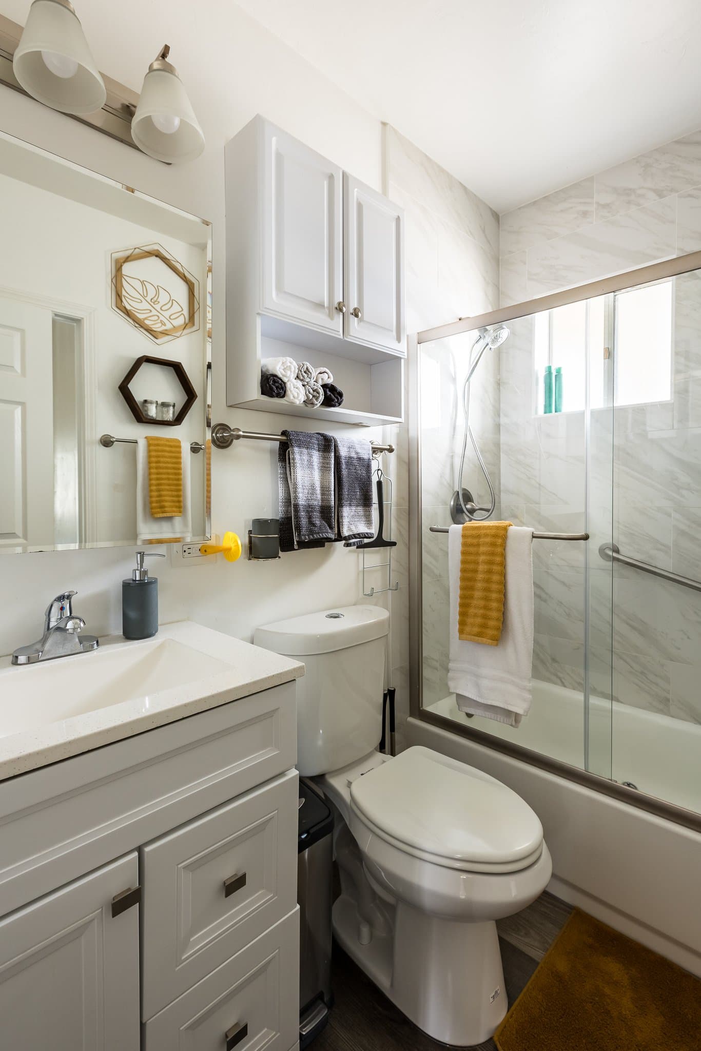 El Cajon House: 910 S Lincoln Avenue
