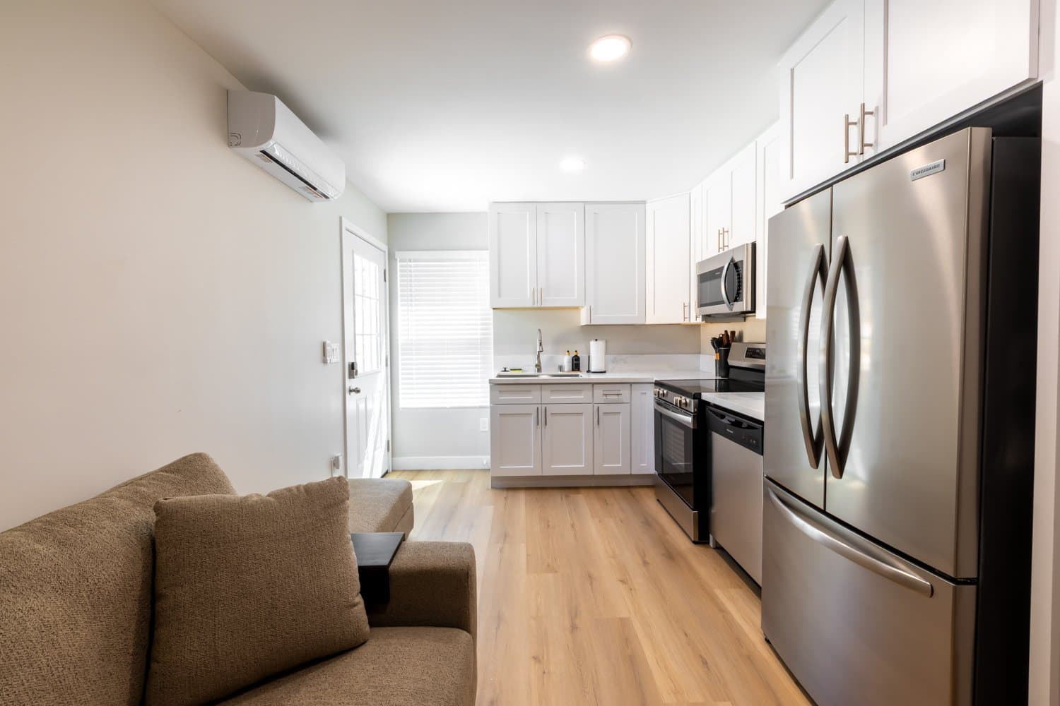 Santee House: 9314 Galston Dr