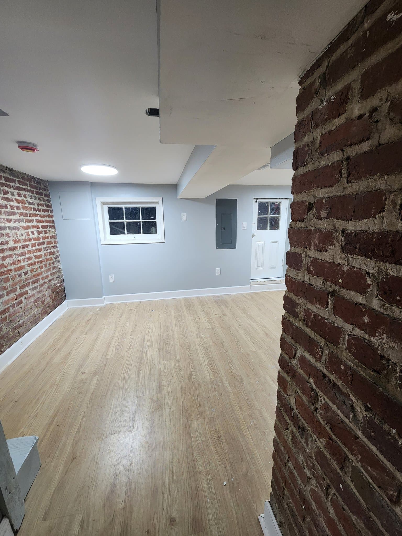 Washington House: 1223 Staples Street NE