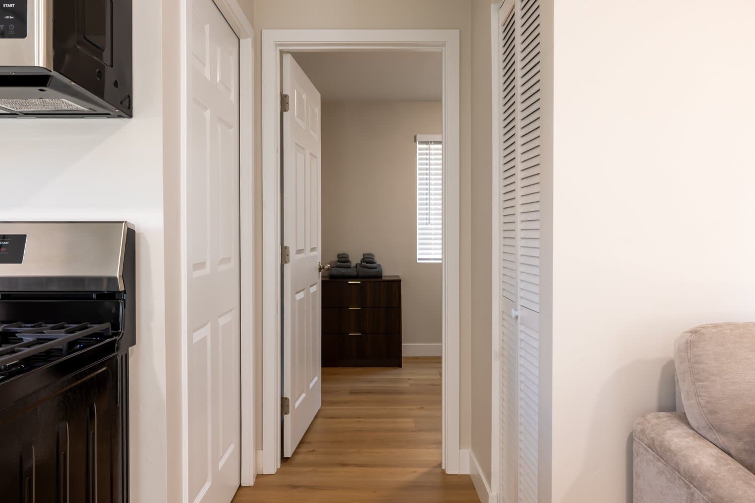 Santee House: 9312 Galston Dr