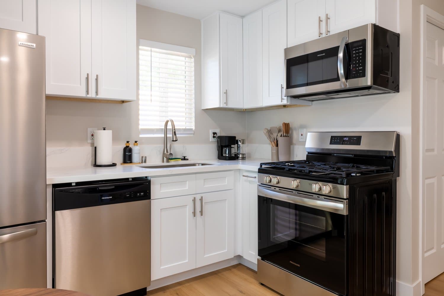 Santee House: 9312 Galston Dr