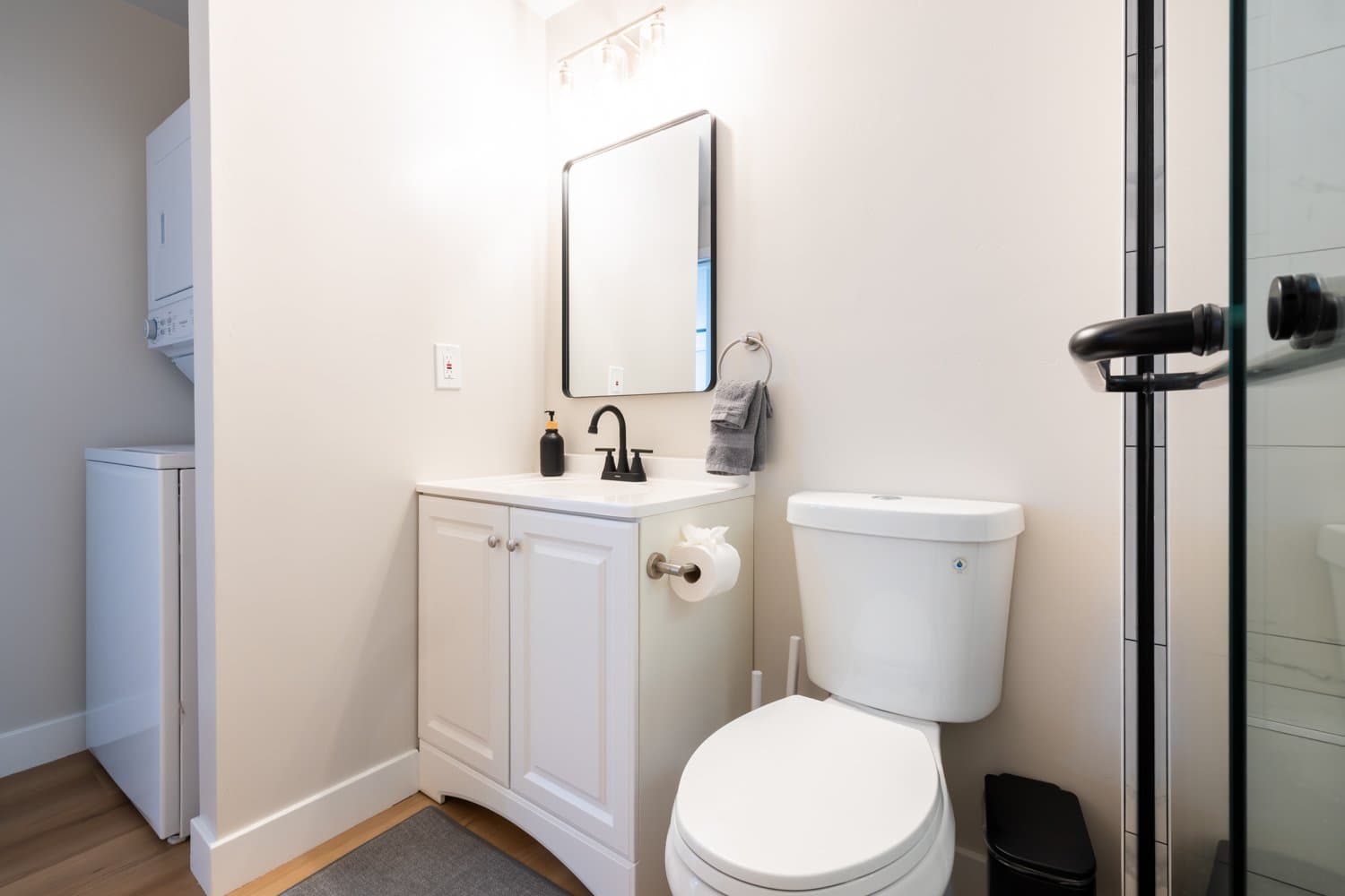 Santee House: 9312 Galston Dr