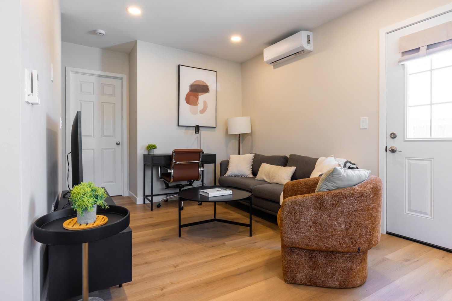 La Mesa House: 7865 Quince St