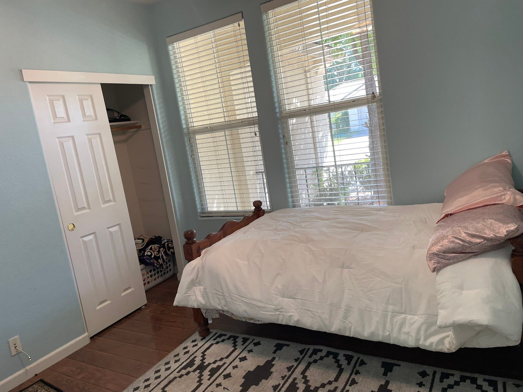 Antelope Single Room: 56 Ridgepoint Drive