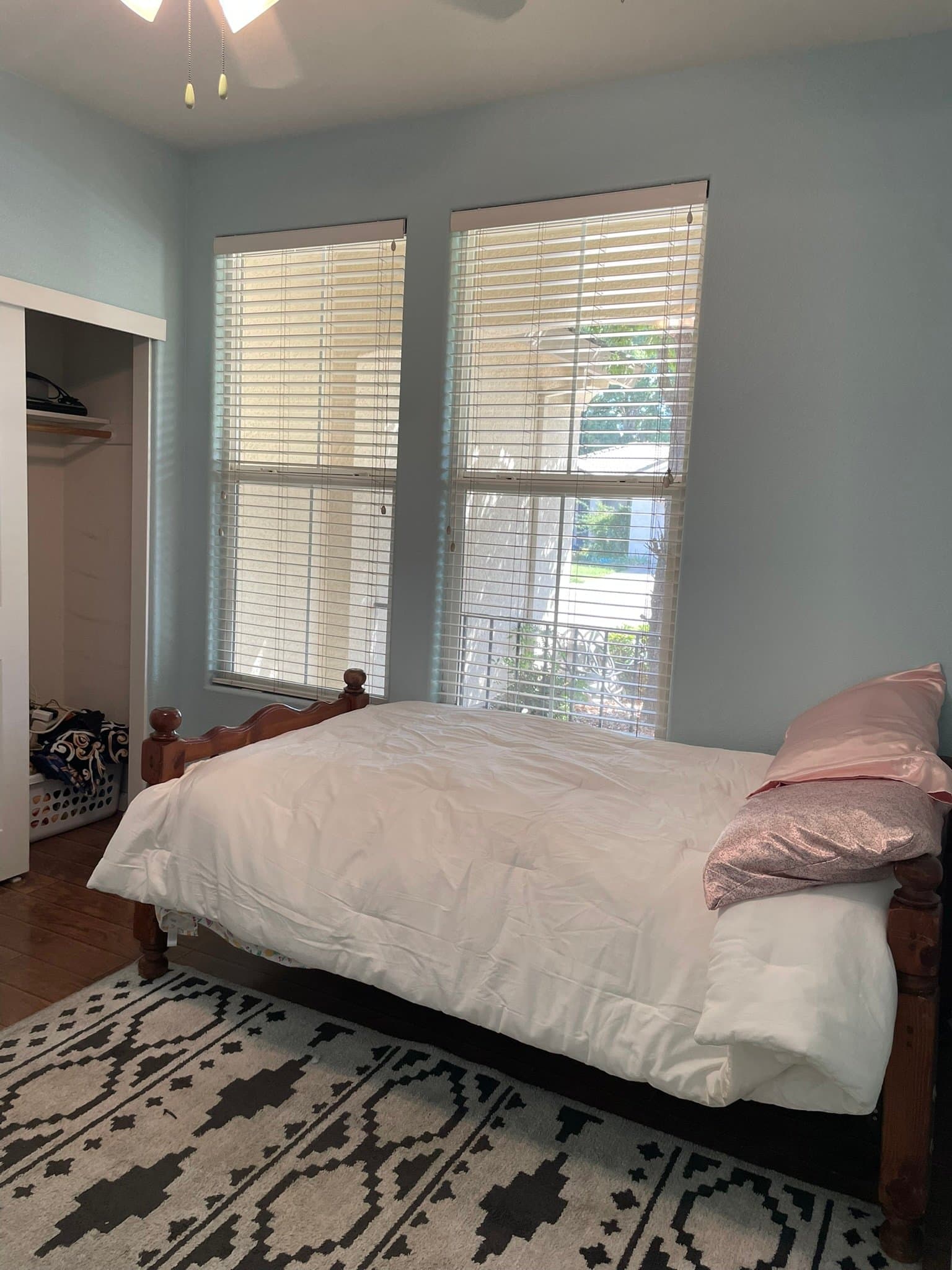 Antelope Single Room: 56 Ridgepoint Drive