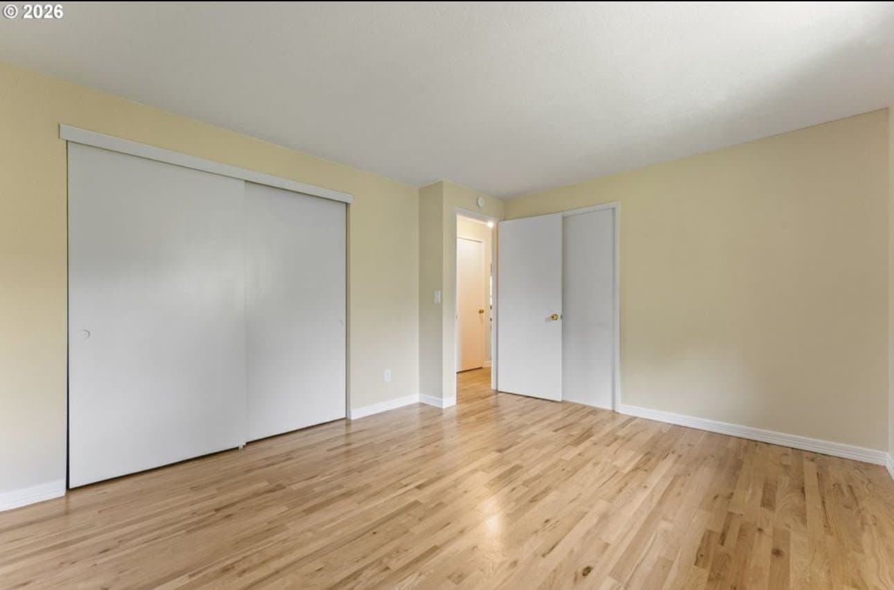 Portland House: 13920 SE Bush St