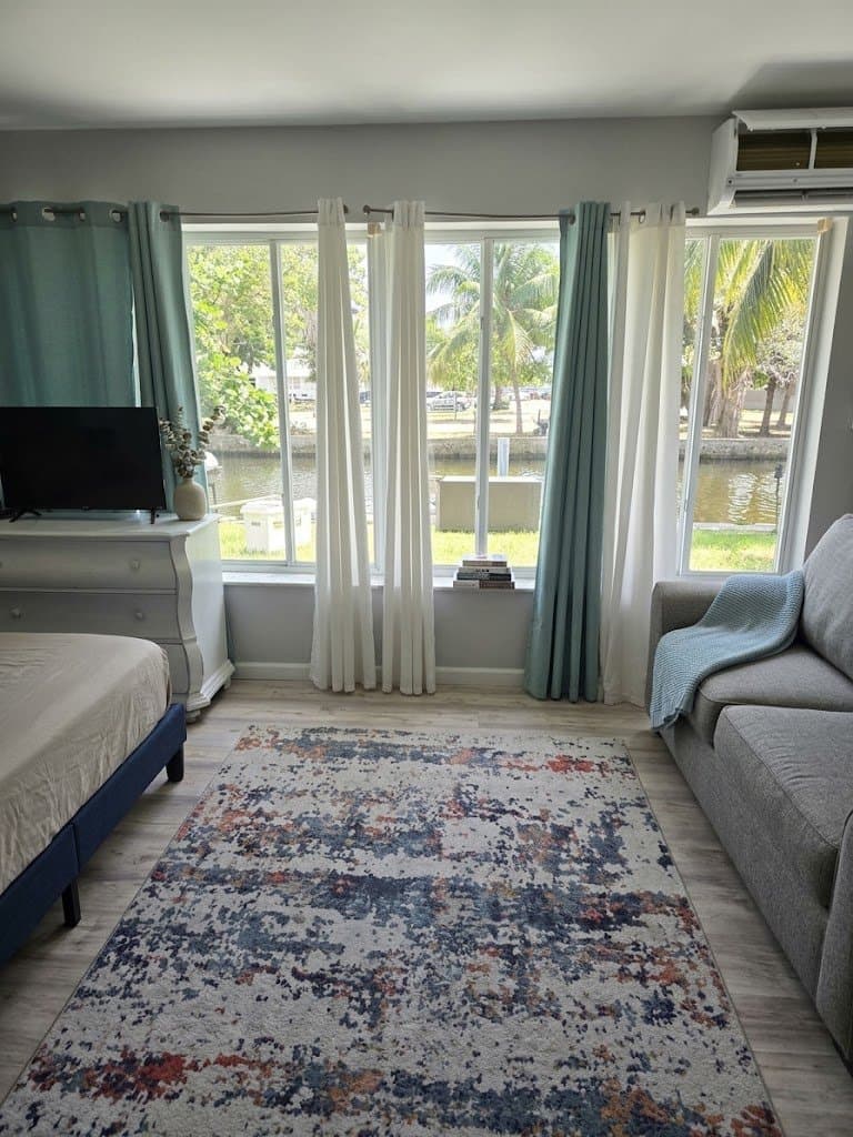 Fort Lauderdale Multiplex: 420 se 9th court