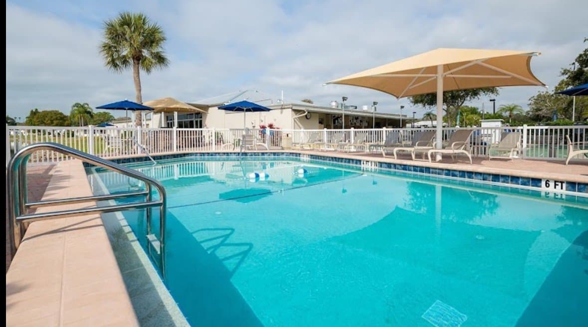Sarasota House: 2932 Saralake Dr S