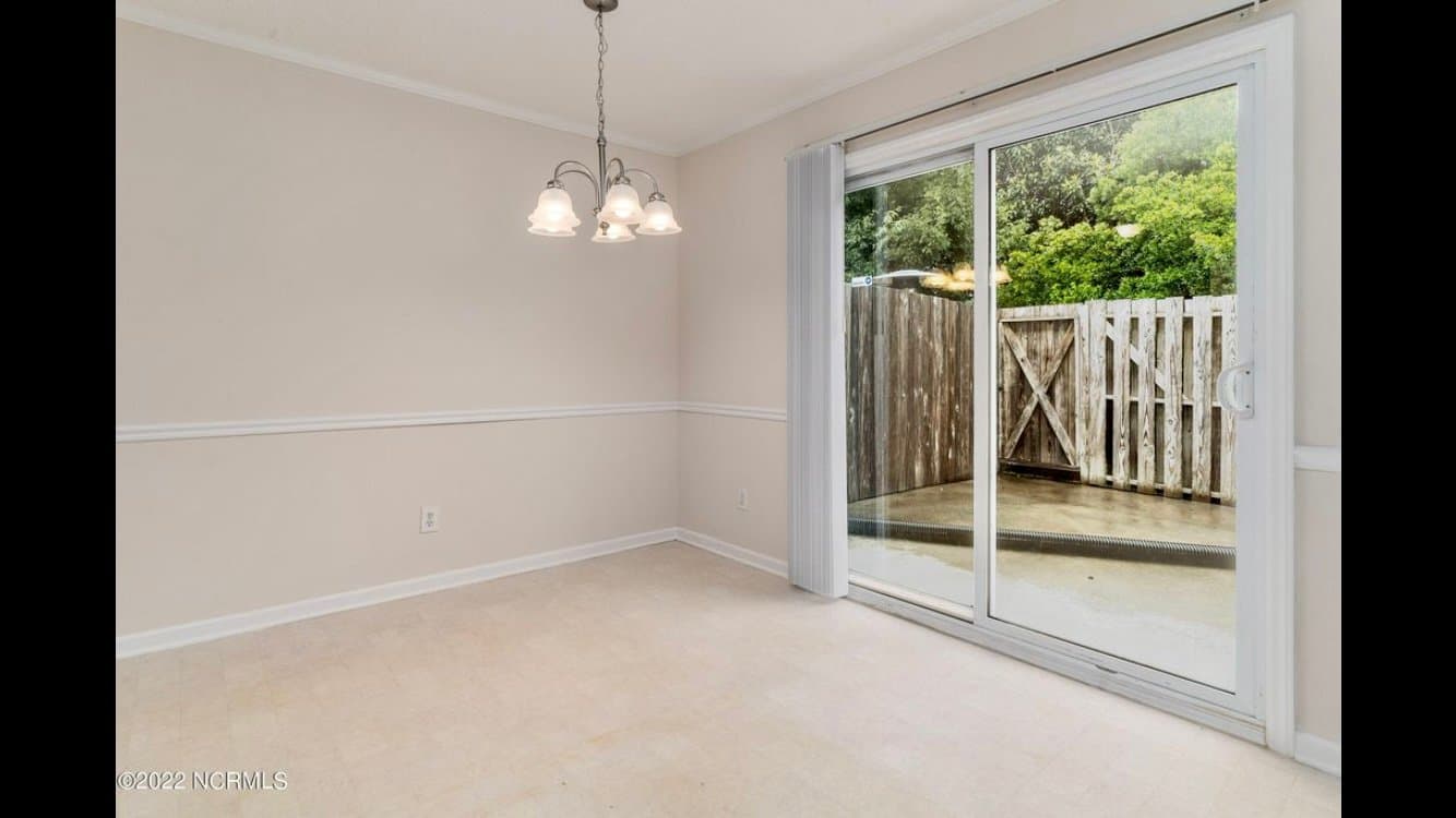 Winterville Townhome: 3809 E Vancroft Cir