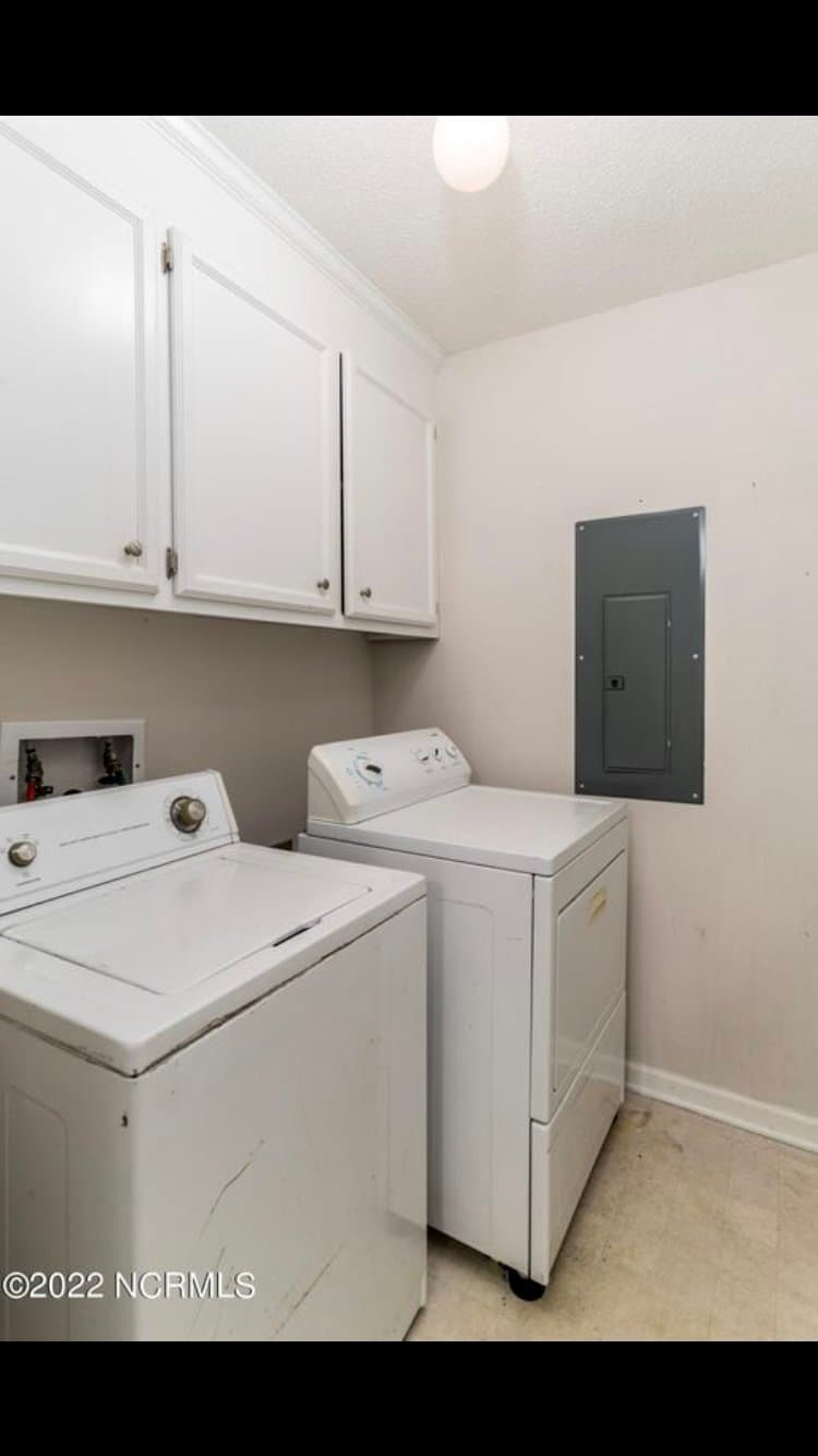 Winterville Townhome: 3809 E Vancroft Cir