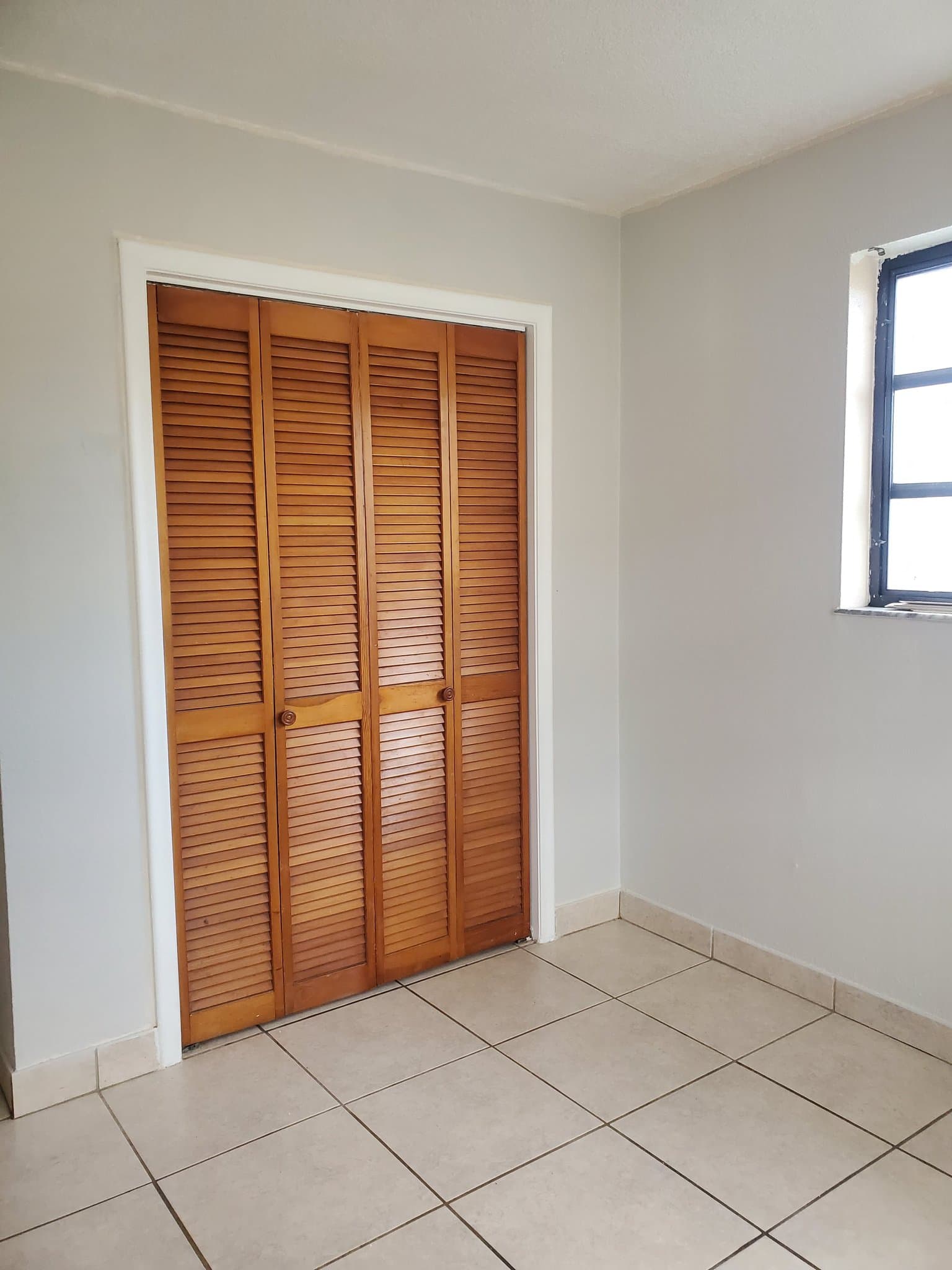 HIALEAH Townhome: 16 AVENUE