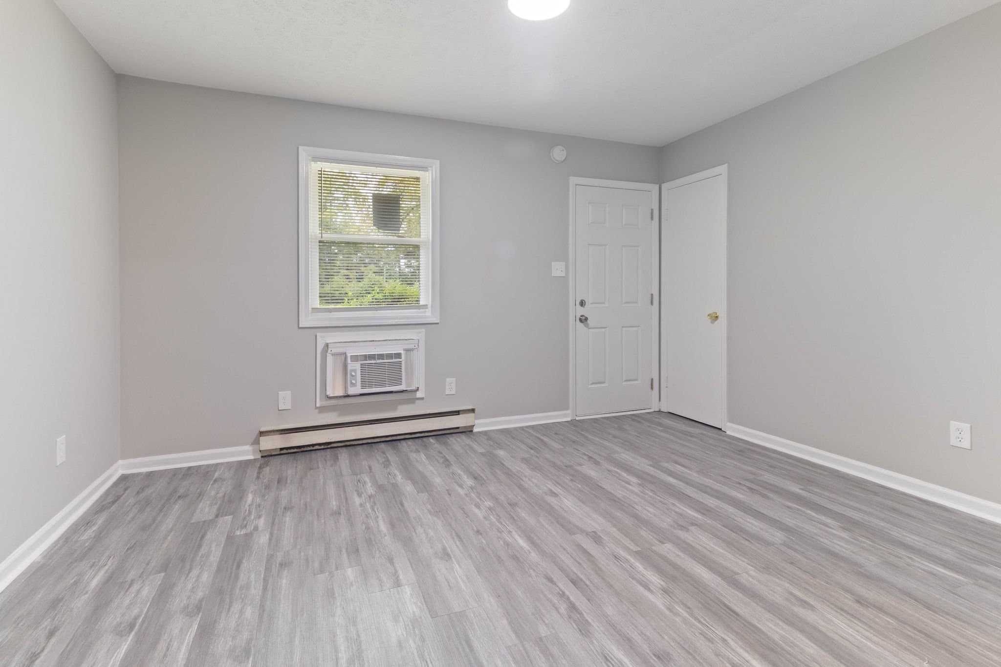 Fayetteville House: 6441 Starbrook Drive