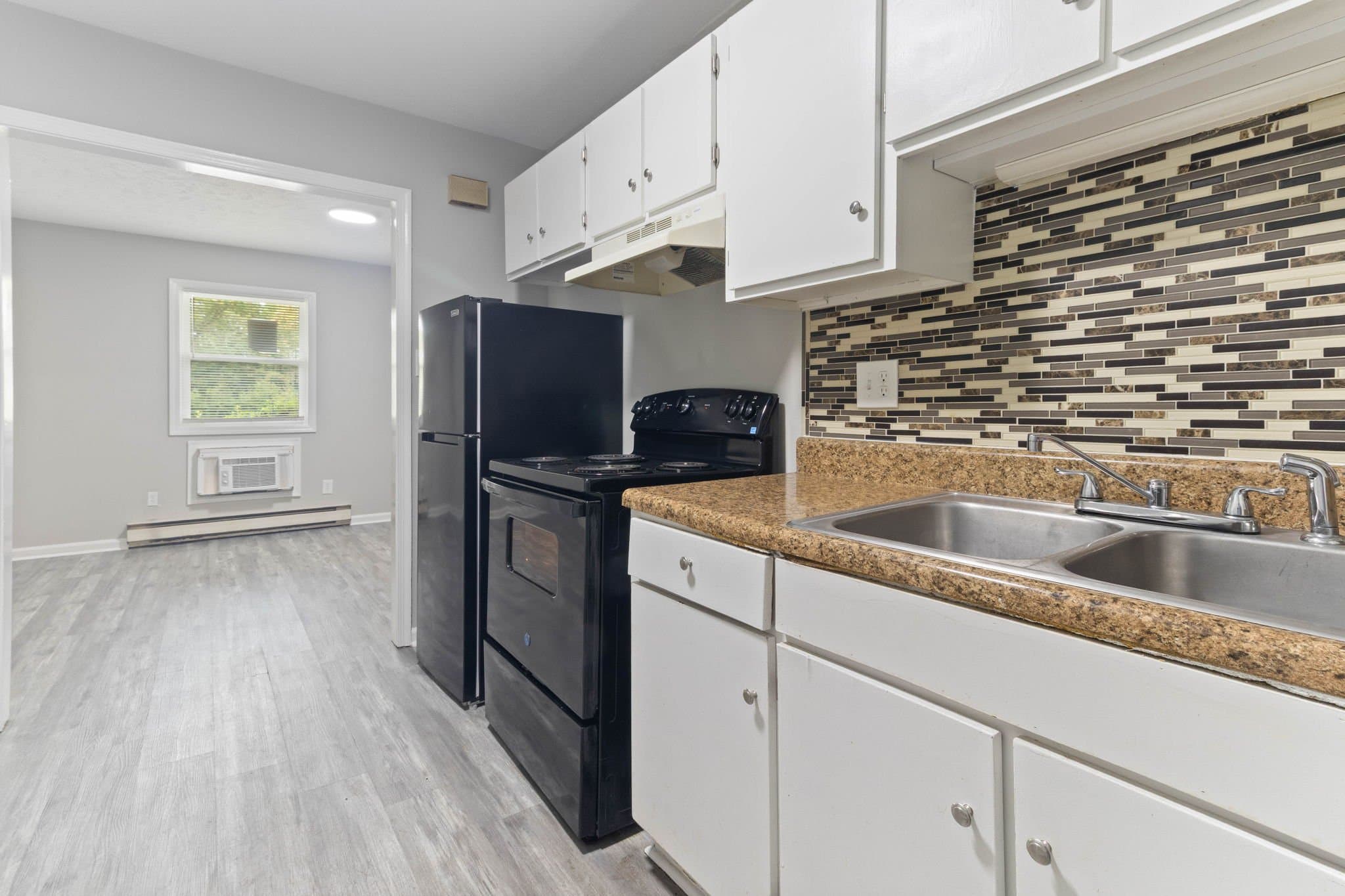Fayetteville House: 6441 Starbrook Drive