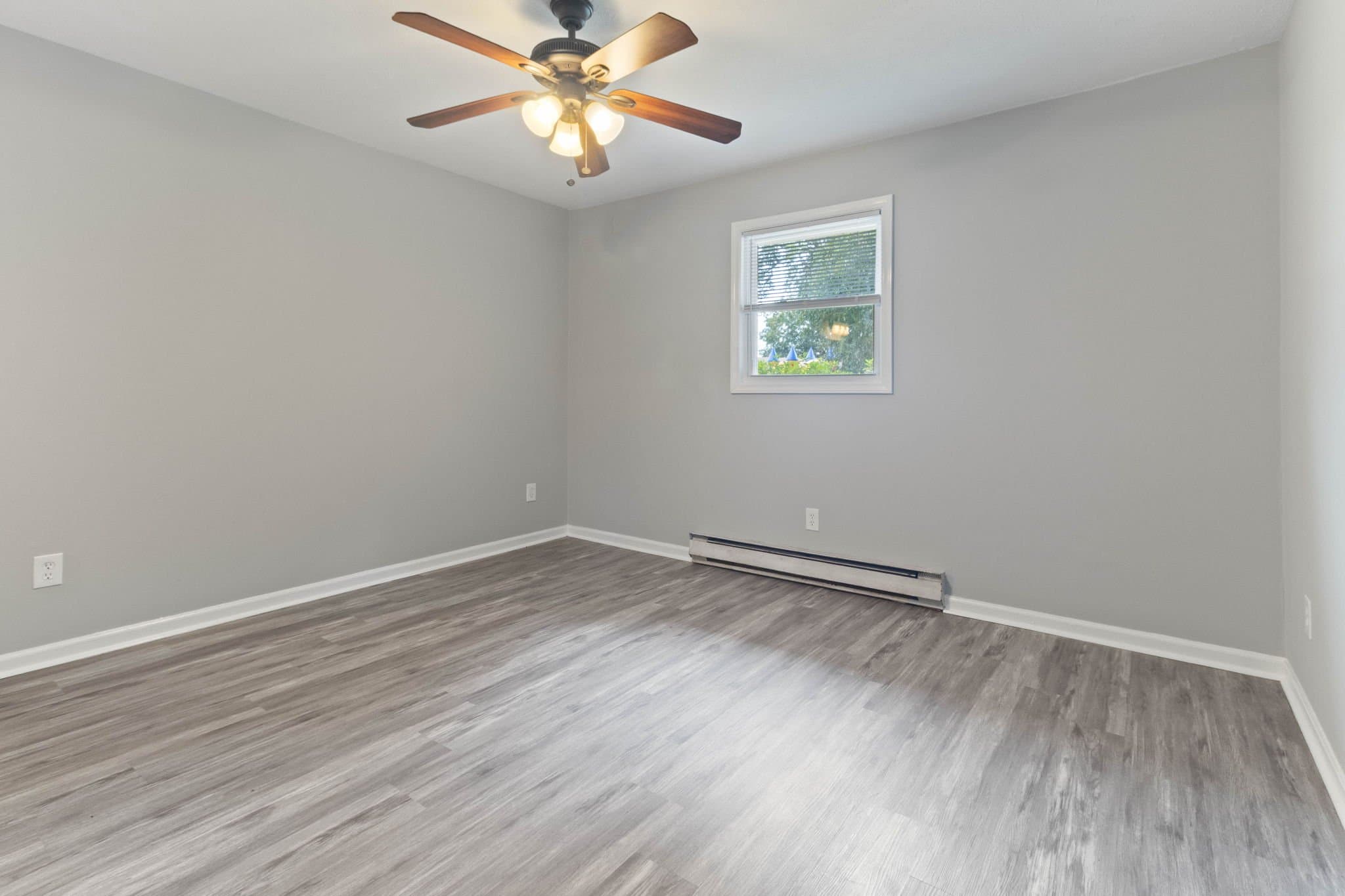 Fayetteville House: 6441 Starbrook Drive