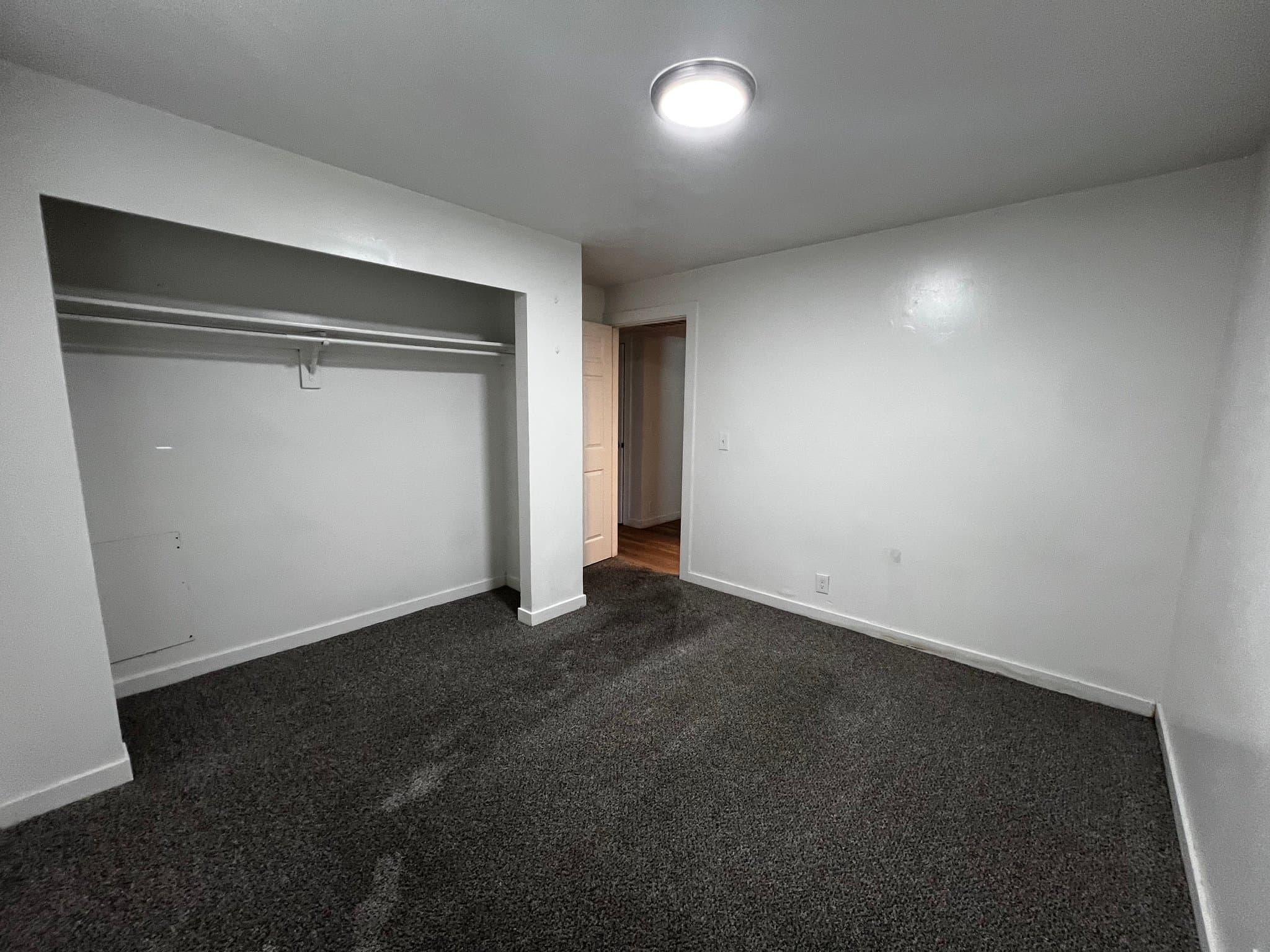 West Valley Townhome: 3909 W Benview Ave