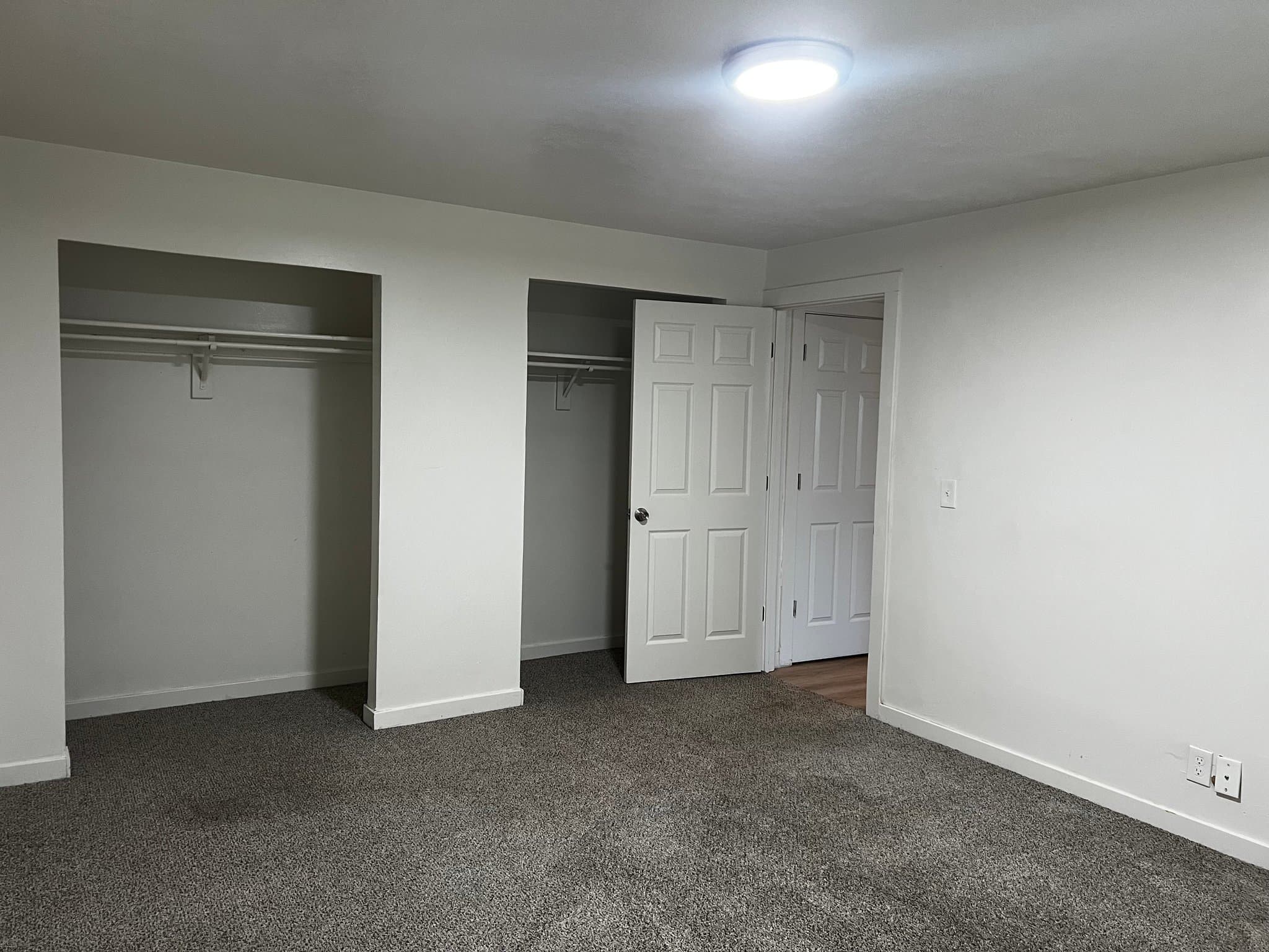 West Valley Townhome: 3909 W Benview Ave