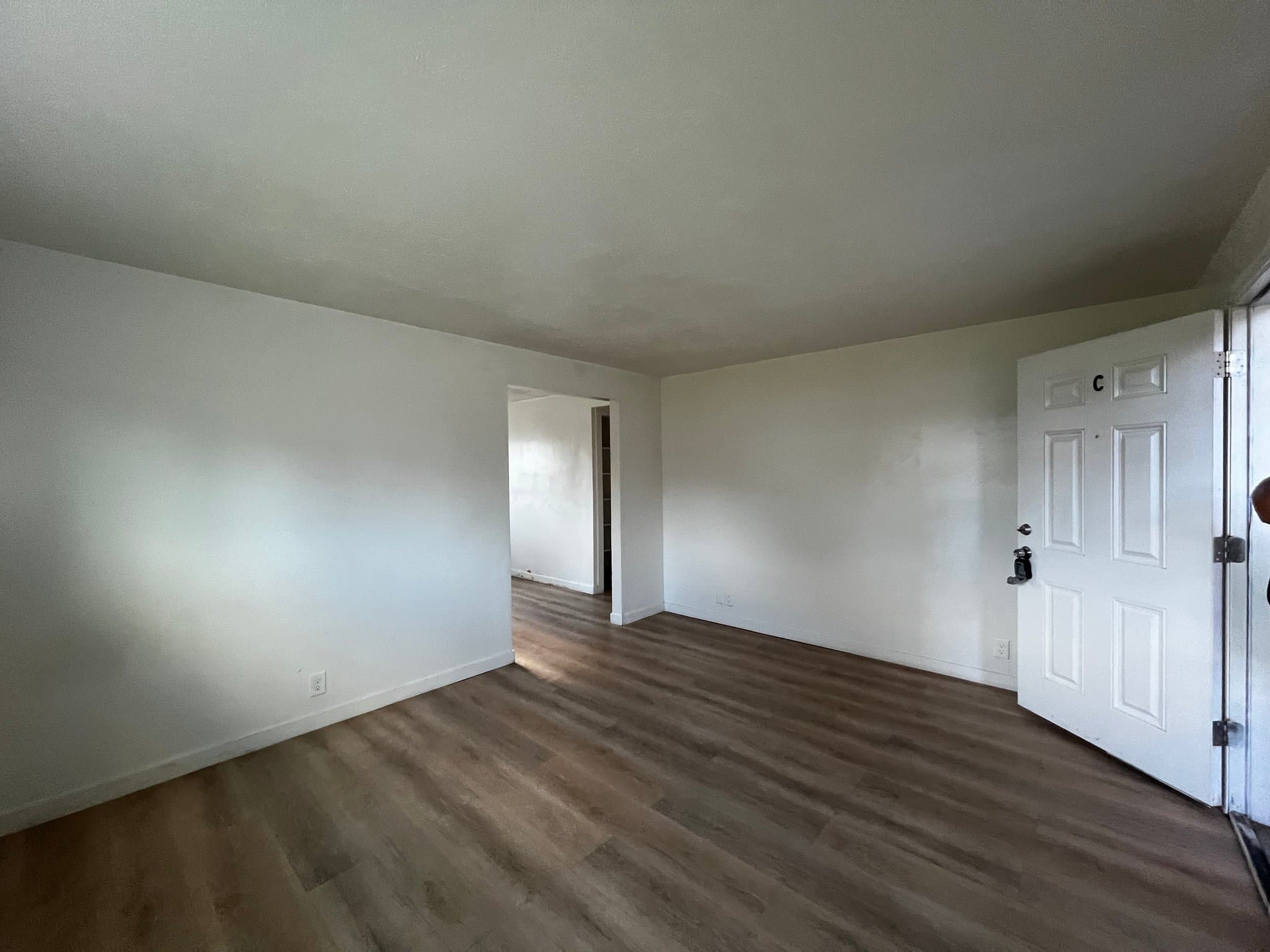 West Valley Townhome: 3909 W Benview Ave