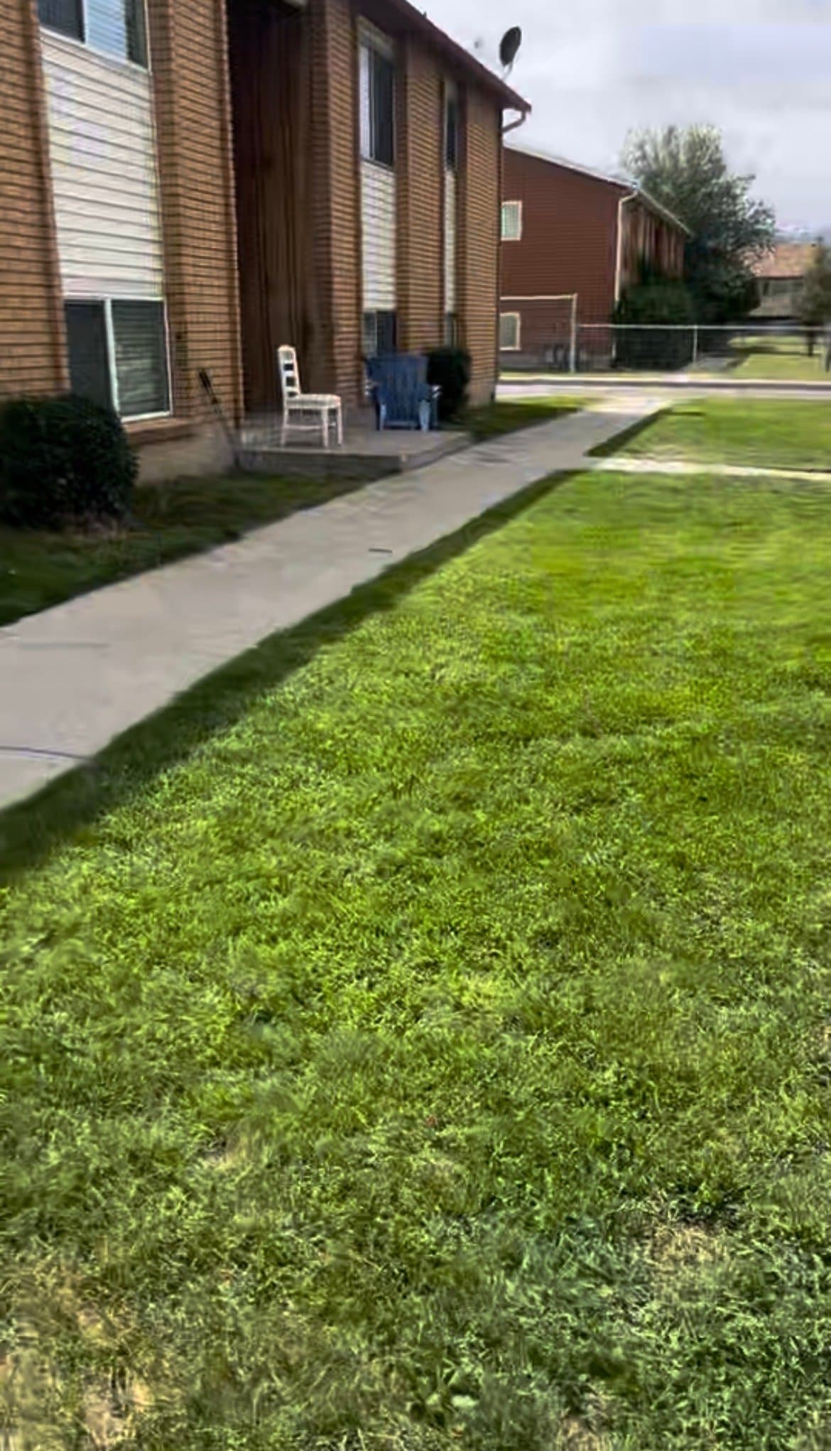 West Valley Townhome: 3909 W Benview Ave