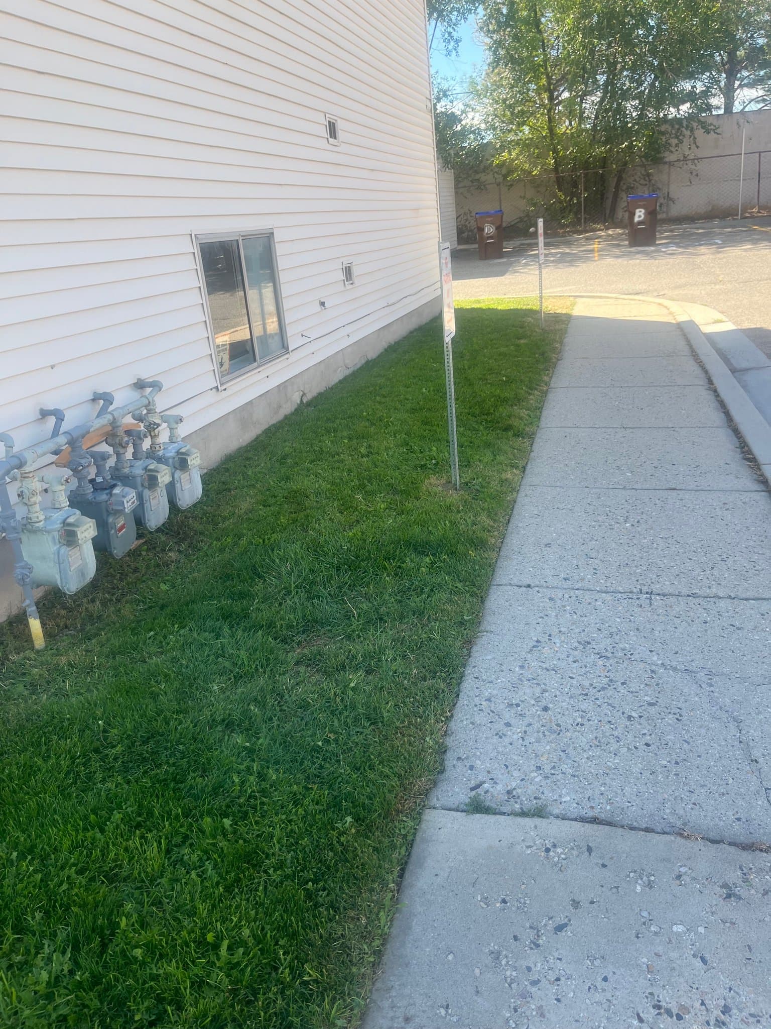 West Valley Townhome: 3909 W Benview Ave