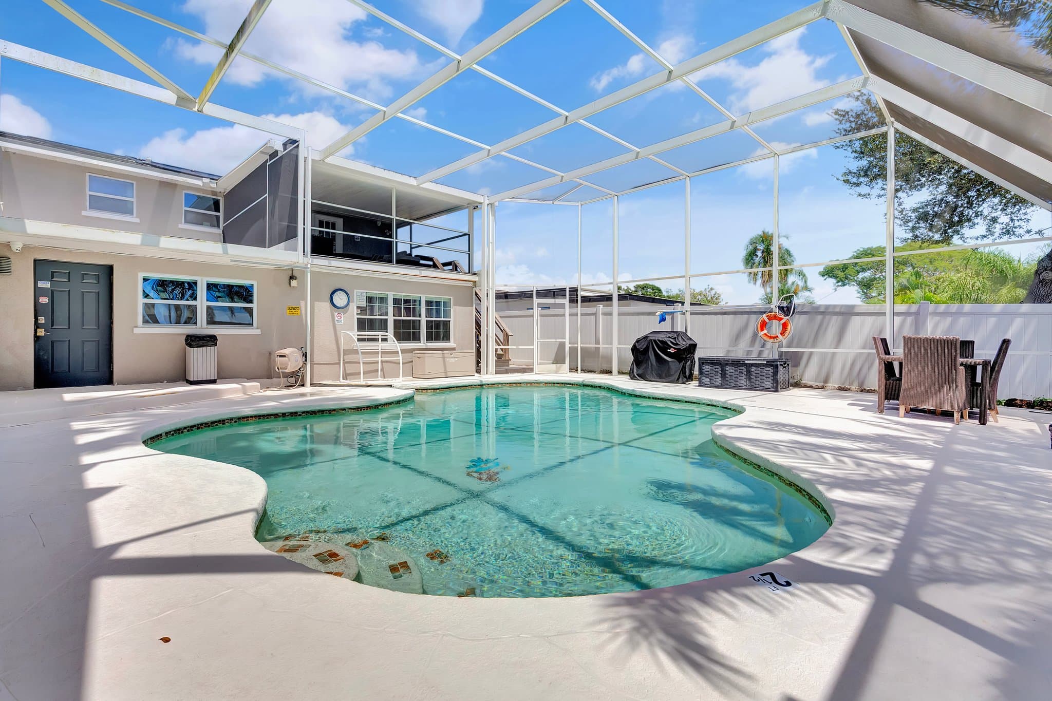 tampa House: 10712 dalton ave