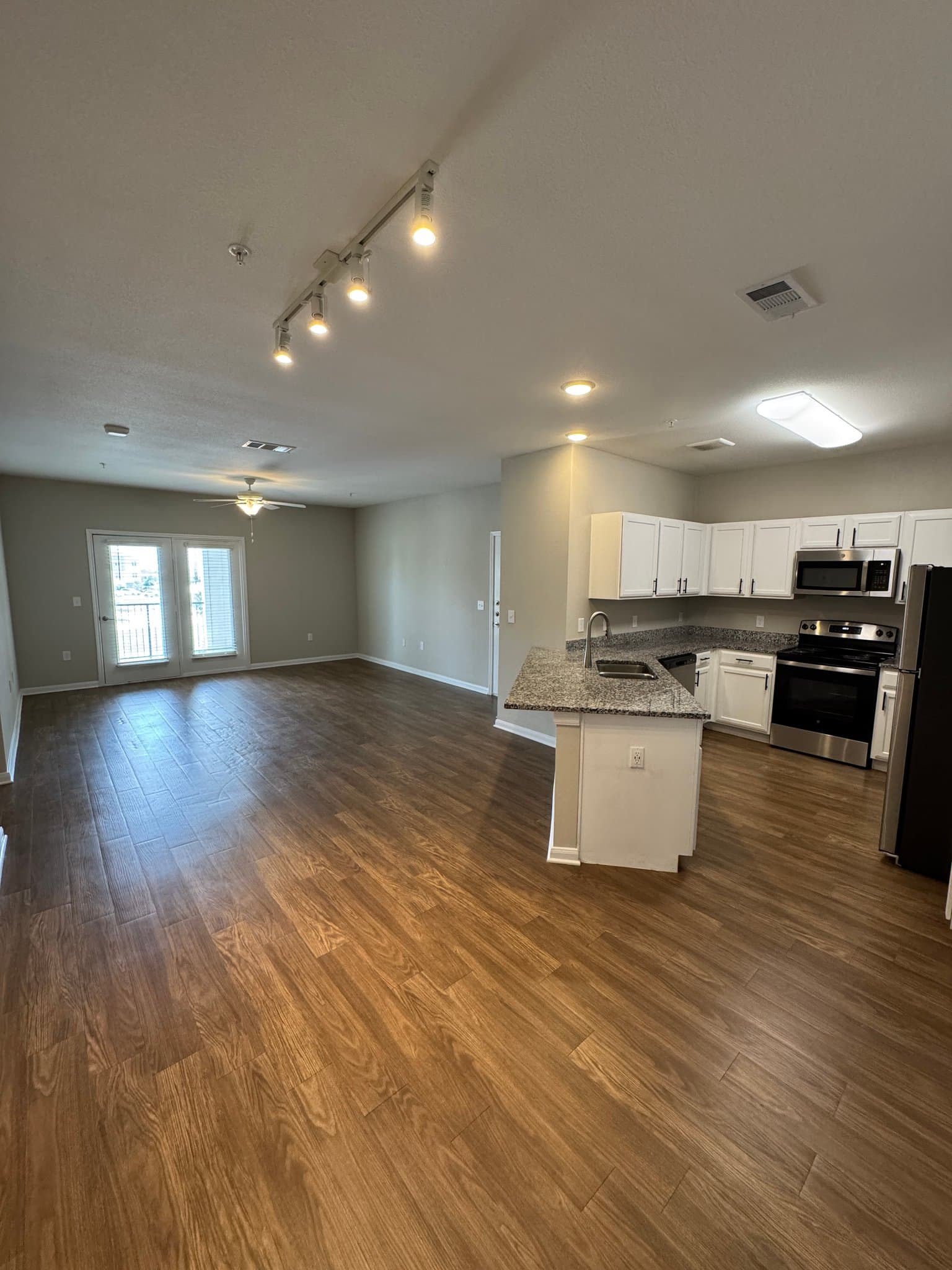 Melissa Multiplex: 1824 Central Expressway