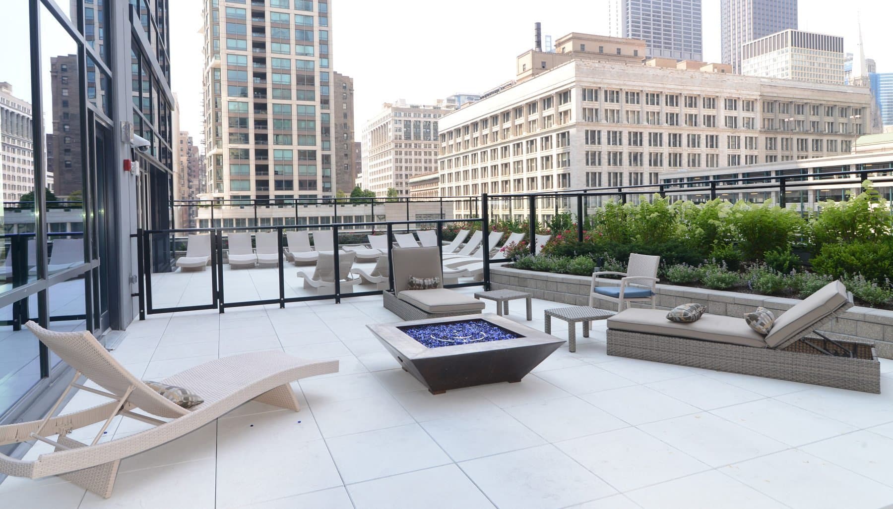 Chicago Condo: 78 E Lake St
